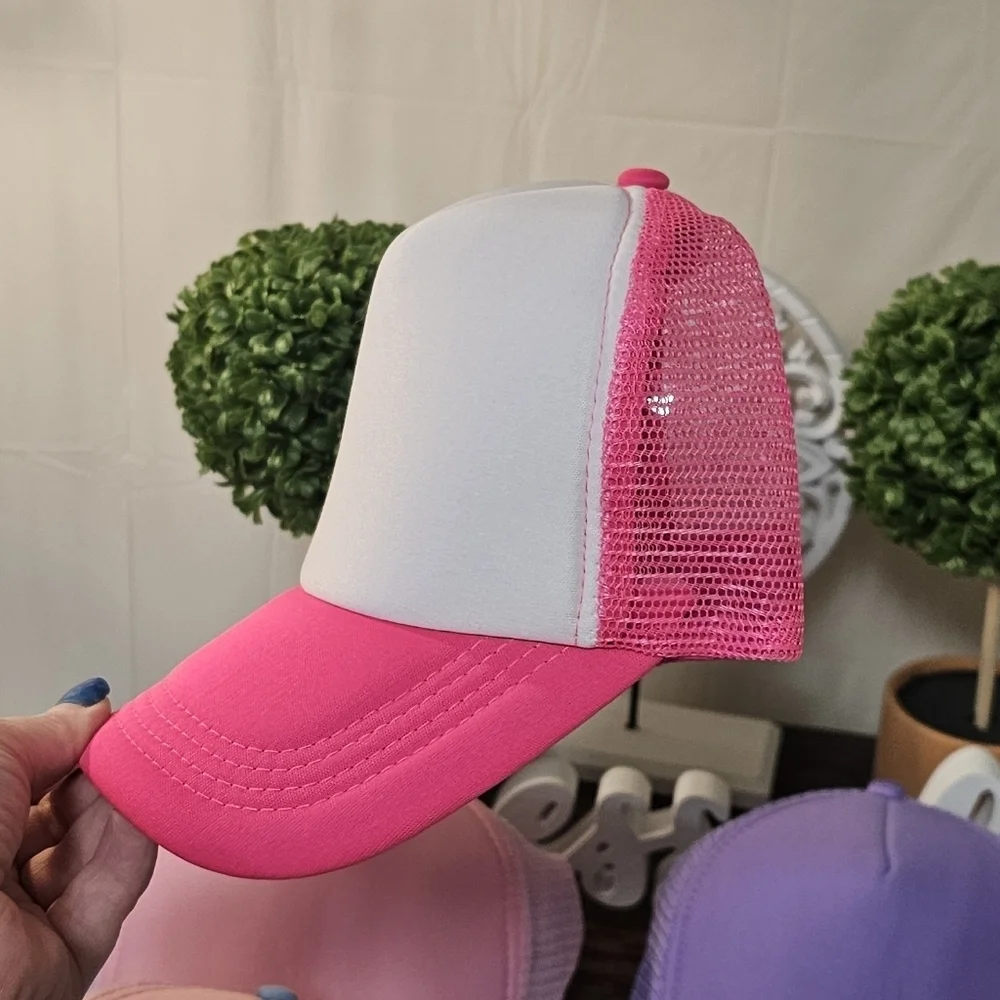 BUNDLE OF FIVE NEW COMPLETELY CUSTOMIZABLE SNAP BACK TRUCKER HATS